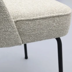 Trendhopper Eetkamerstoel Vogue Lima Beige met zwarte poten^ Eetkamerstoelen