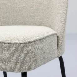 Trendhopper Eetkamerstoel Vogue Lima Beige met zwarte poten^ Eetkamerstoelen