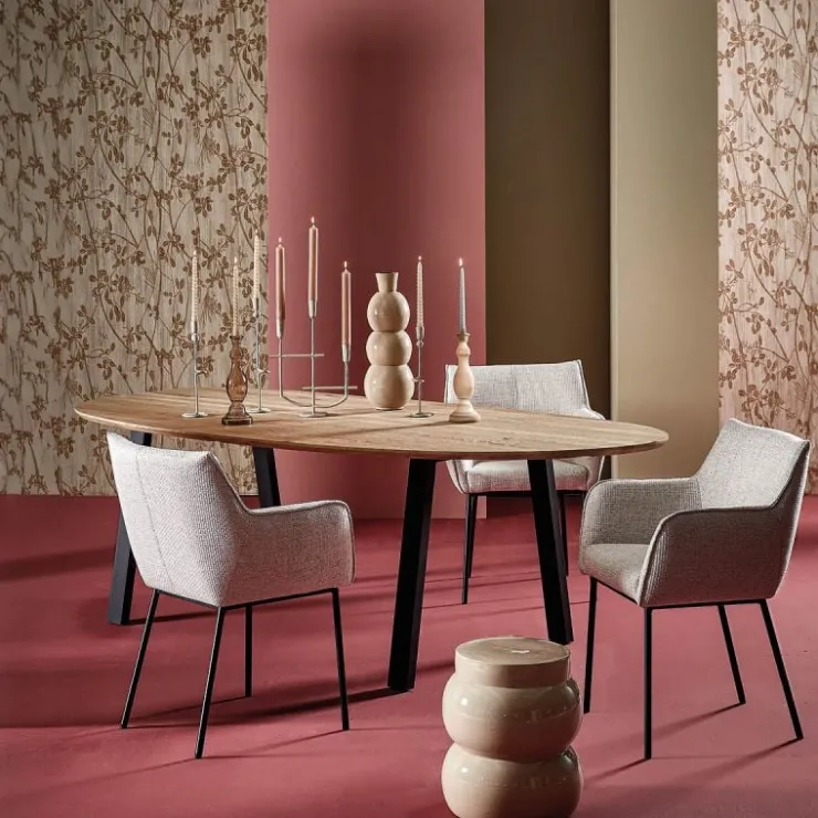Trendhopper Eettafel Haiko Organisch^ Eetkamertafels
